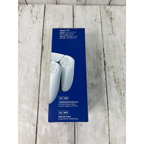 PS5 controller charging dock - Picture 7 of 8